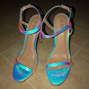 Metallic Iridescent heels